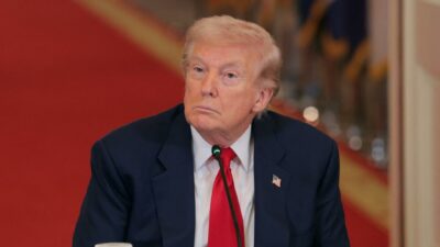 ABD Başkanı Donald Trump, Hürmüz Boğazı'nın tamamen açıldığını ancak İran'la