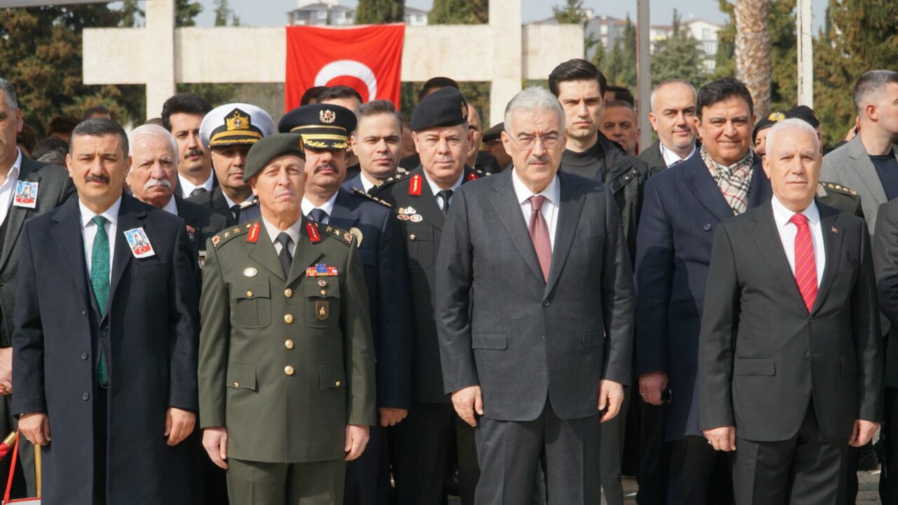 Bursa’da 18 Mart programları: Şehitliklerde duygu dolu anlar
