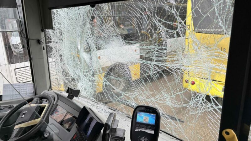 Bursa’da feci kaza! Otobüsler birbirine girdi, çok sayıda yaralılar var…