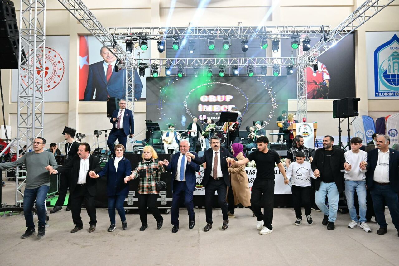 Bursa protokolünü bir araya getiren Artvin buluşması