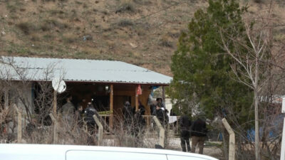 Yalnız yaşadığı evde ölü bulundu