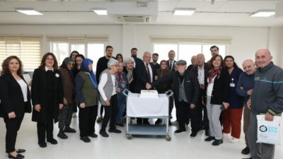 Başkan Şadi Özdemir’den vefa dolu ziyaret