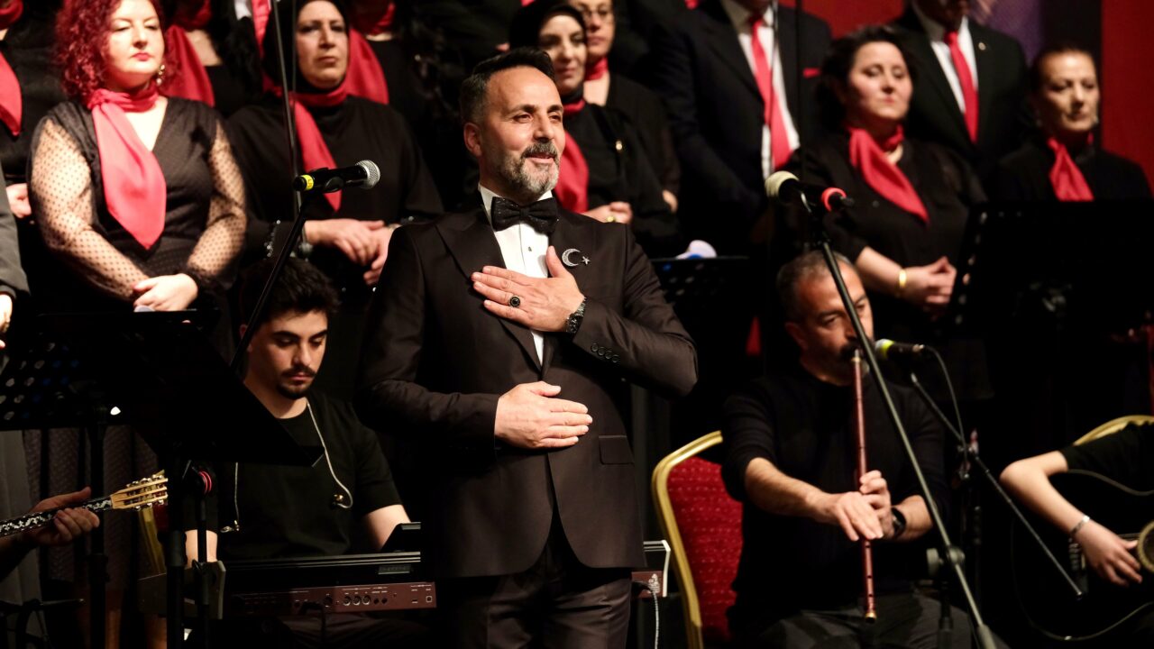 Bursa Yıldırım'da Çanakkale ruhu türkülerle yaşatıldı 1 yb 1 17