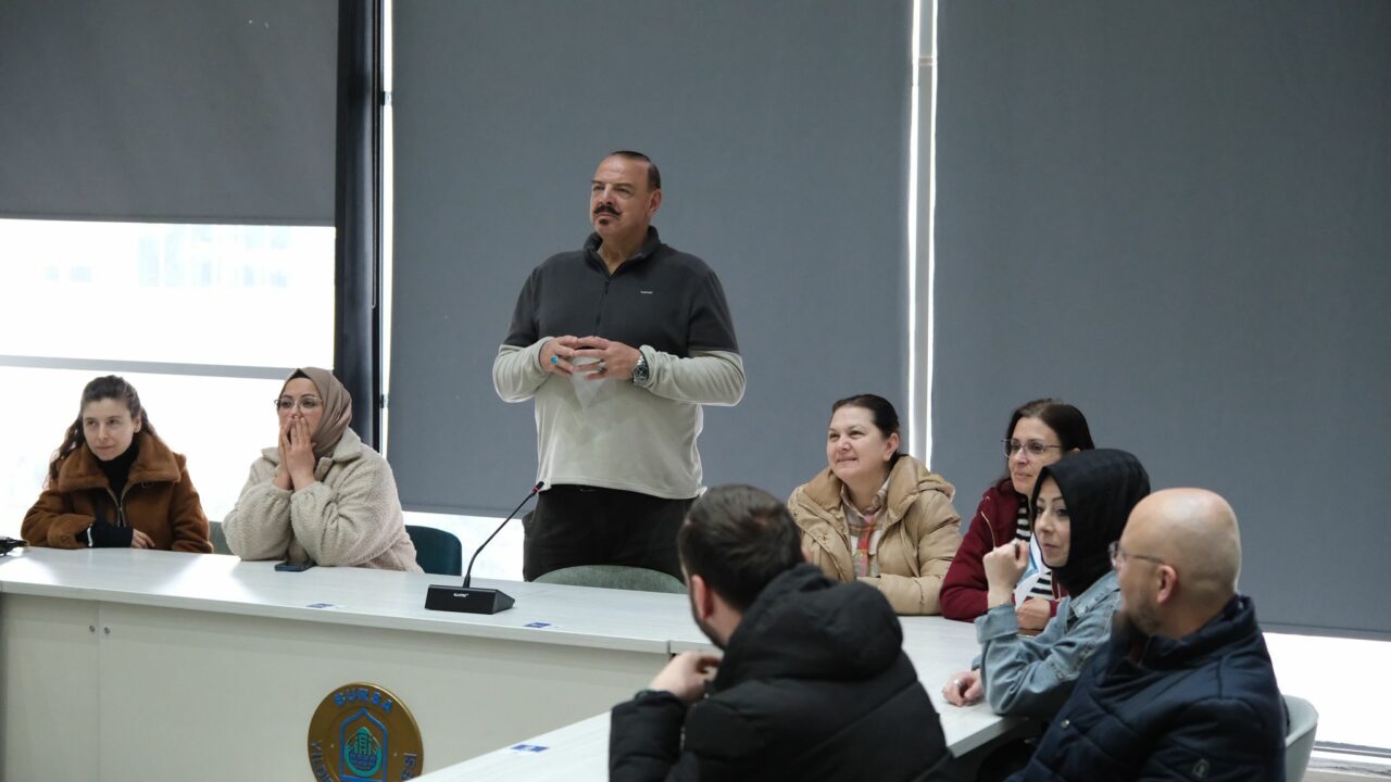 Bursa Yıldırım’da temel fotoğrafçılık eğitimleri başladı