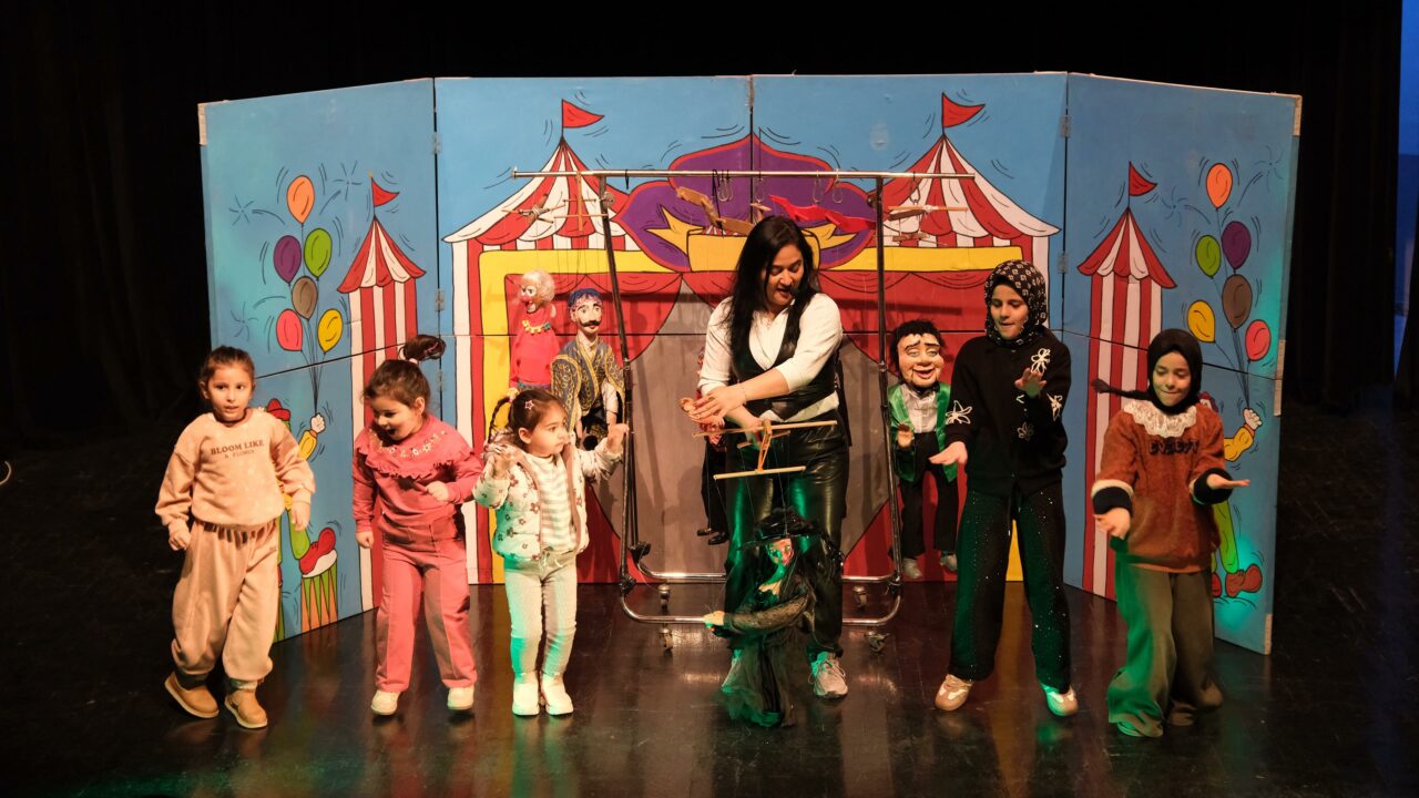 Bursa Yıldırımlı çocuklara kukla gösterisi Bursa Yıldırımlı çocuklara kukla gösterisi