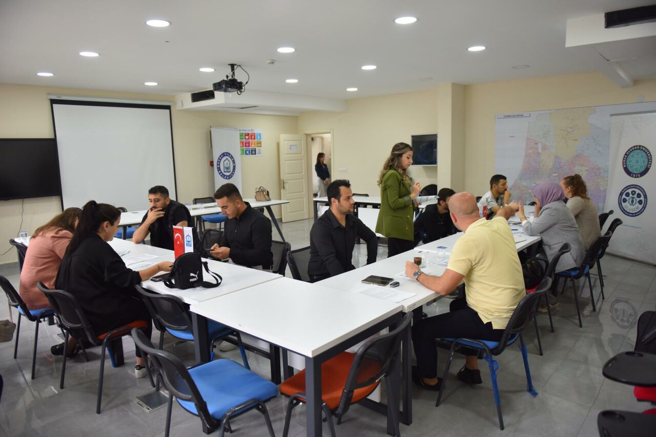 Bursa’da umut olan merkez! 45 bin kişi iş sahibi oldu