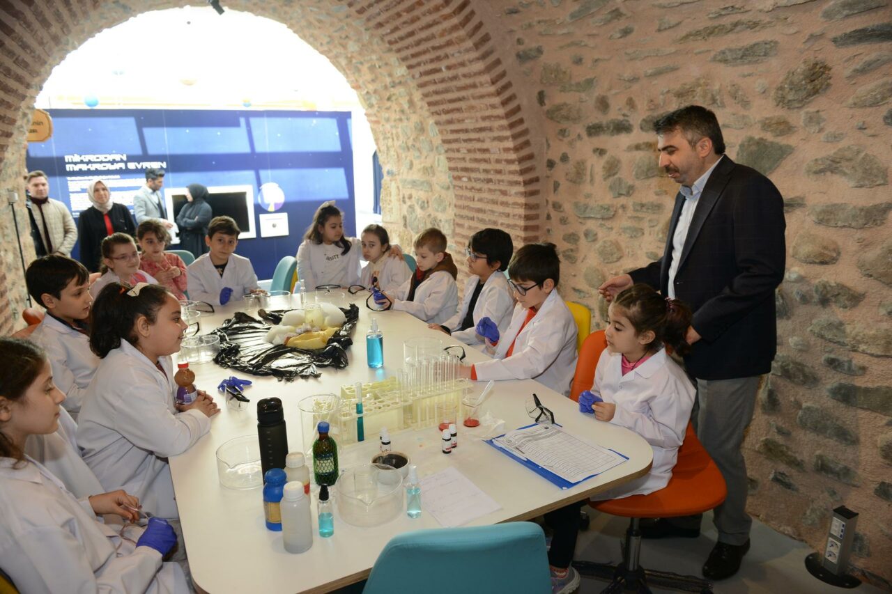 Bursa’daki bu üniversiteye yoğun ilgi Bursa’daki bu üniversiteye yoğun ilgi