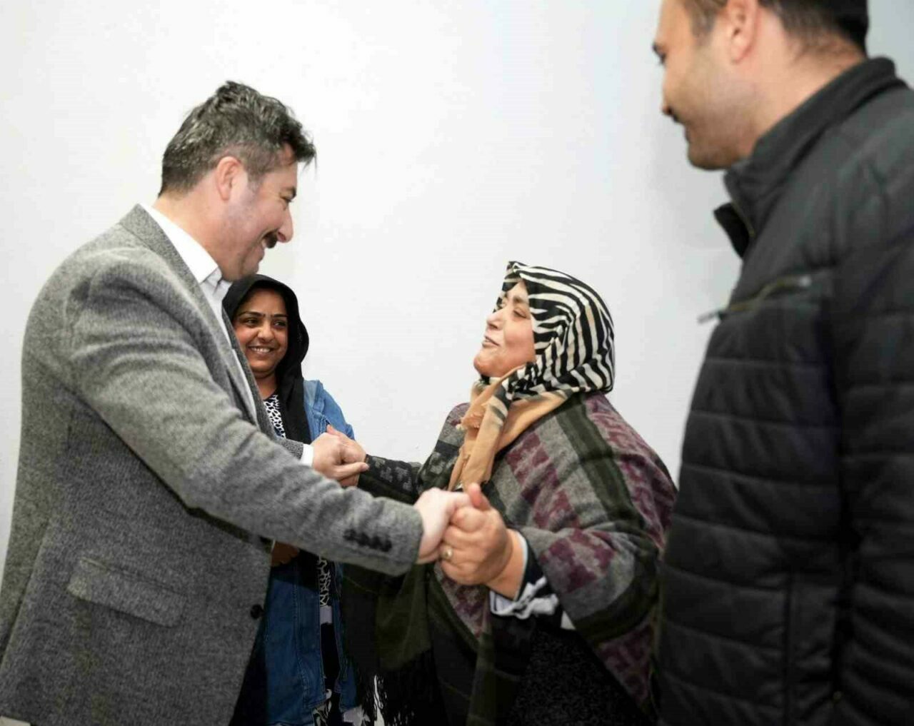 Yenişehir Belediye Başkanı Özel vatandaşlar ile bir araya geldi