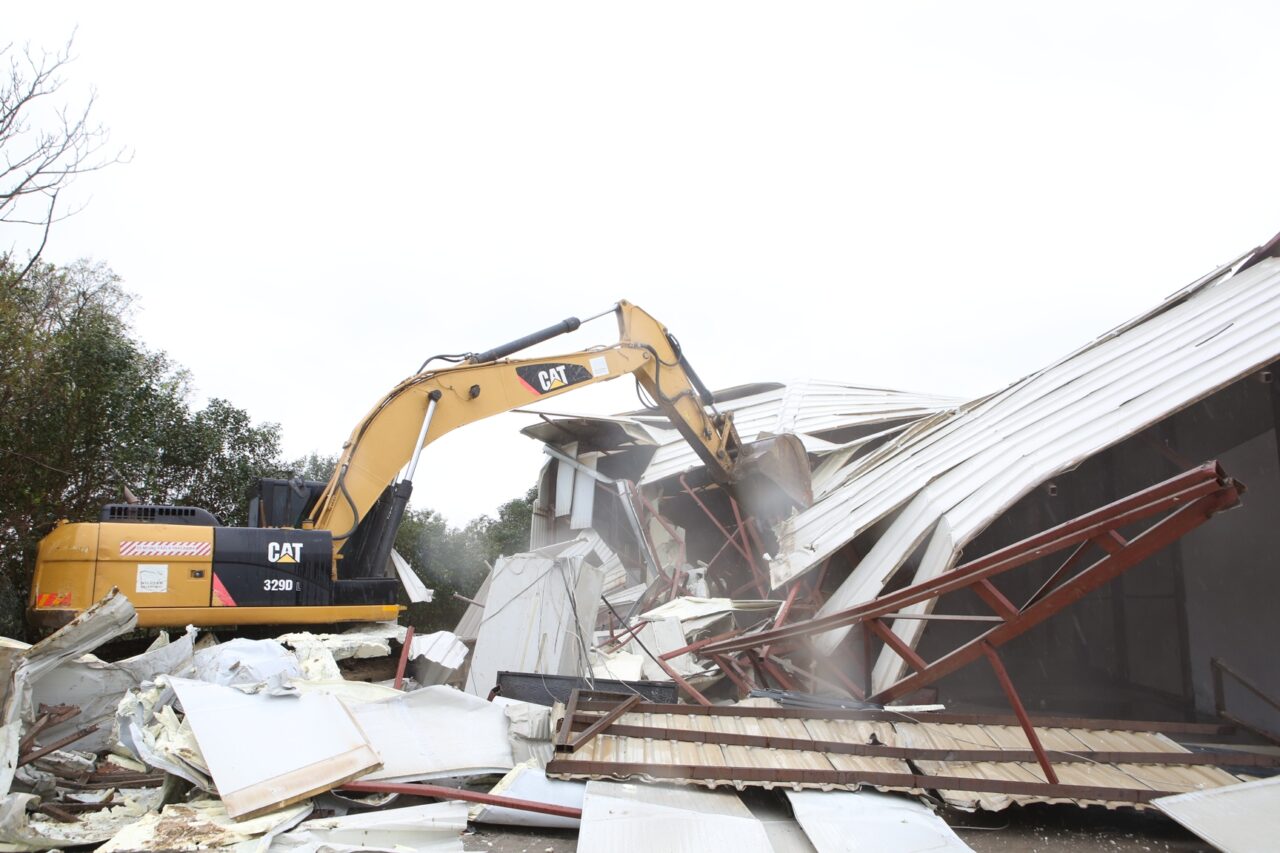 Bursa'da kaçak yapıya darbe! O yapılar yıkıldı... 1 yikim 2 1