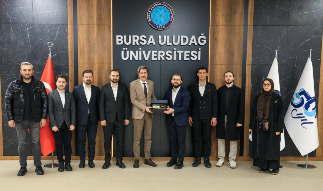 Bursa Uludağ Üniversitesi’nden gençlerin eğitimine tam destek Bursa Uludağ Üniversitesi (BUÜ) ile Türkiye Gençlik Vakfı (TÜGVA) arasında