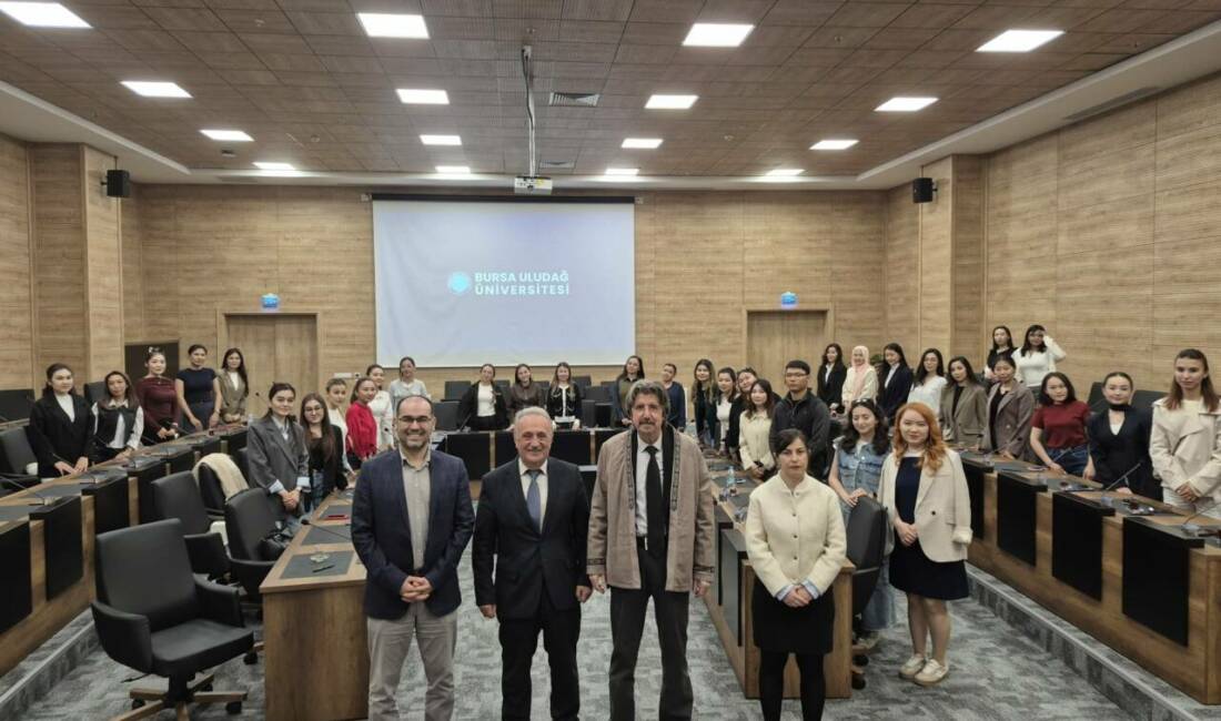 Bursa Uludağ Üniversitesi’nin Kazak misafirleri Kazakistan’ın köklü yükseköğretim kurumlarından Abai Kazakh Ulusal Pedagoji Üniversitesi’nde lisansüstü