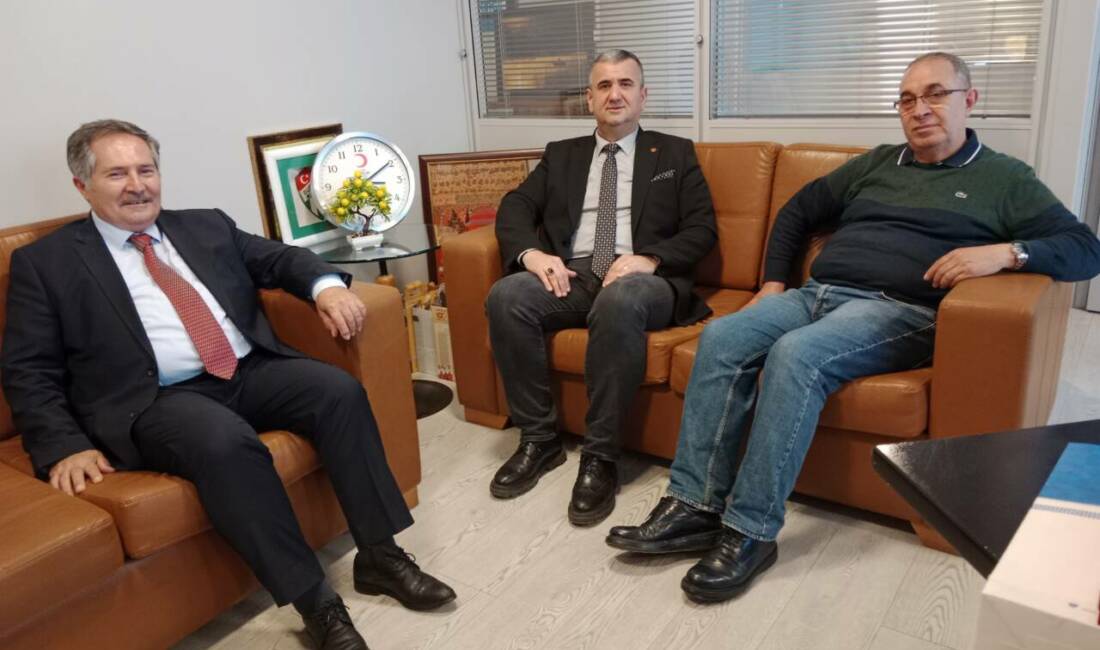 Olay Gazetesi Yazarı Ahmet Emin Yılmaz, ANASİAD girişimiyle yapılan Bursa'nın Libya