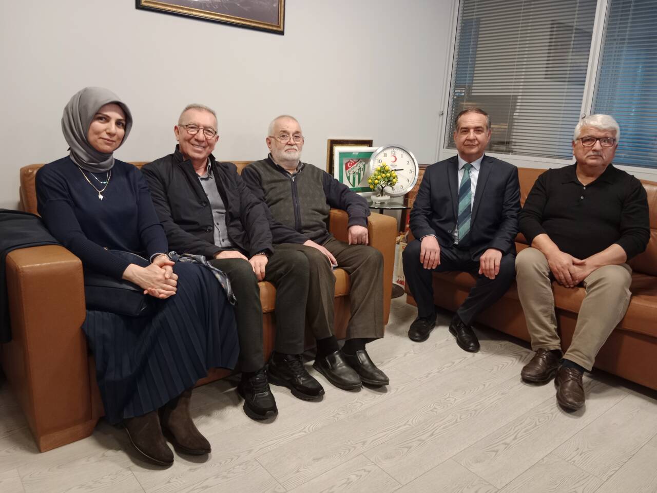 1 yazi icin dekav baskani yuksel yasar ramazan uzu mehmet ari mehmet emin kuyu esra kuyu 1