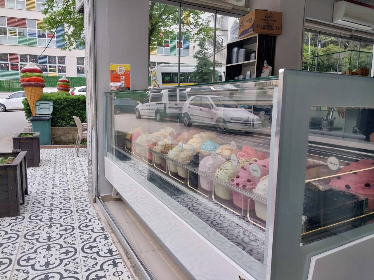 Bursa'da bir top dondurma ne kadar oldu? Yaz mevsimi öncesi yeni fiyat... 2 176ec7d4 0c2f 4e1a a814 d3fb360b5f93