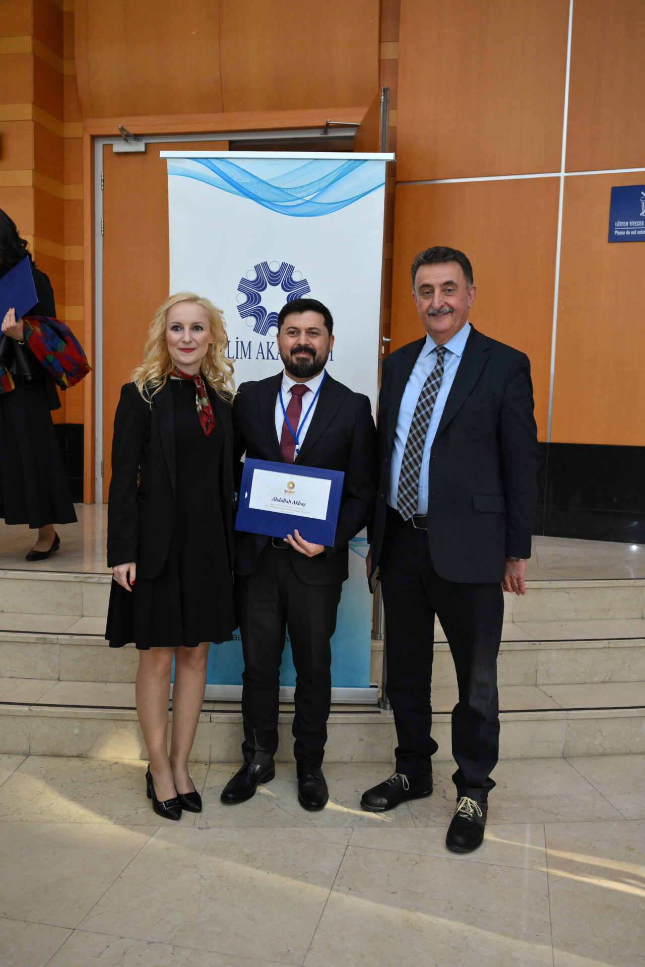 Bursa Uludağ Üniversiteli akademisyene 'Bilim Akademisi' ödülü 2 2 10