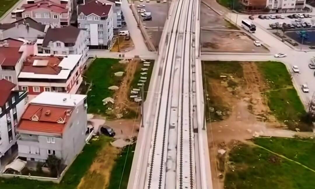 Olay Gazetesi Yazarı Ahmet Emin Yılmaz, Bursa'nın hızlı tren hattında