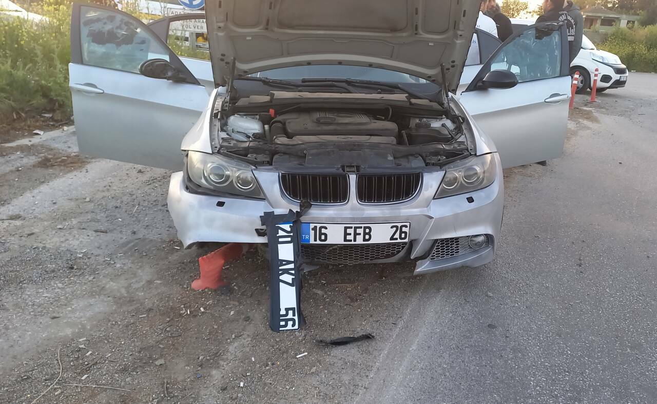 20 kilometre kaçtılar! Bursa’dan çaldıkları araçla... 2 20 kilometre kactilar bursadan caldiklari aracla 437da1961829
