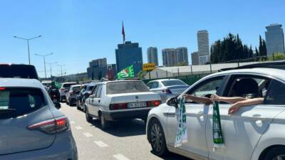 Bursaspor'un bugünkü kupa töreni öncesi yeşil beyaz sevdalıları Atatürk Spor