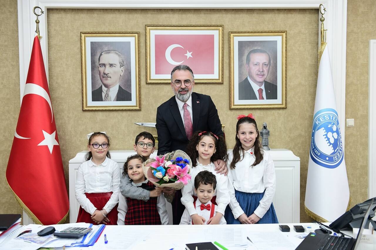 23 nisan coskusu kestelde birlik ve beraberlik icerisinde kutlandi f06aa5bbc558