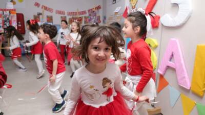 Osmangazi Belediyesi’nin kreş ve gündüz bakım evlerinde eğitim gören öğrenciler,
