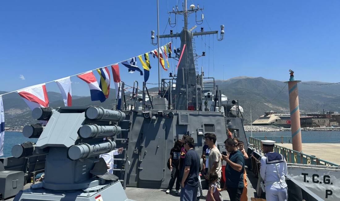 Deniz Kuvvetleri Komutanlığınca, 23 Nisan Ulusal Egemenlik ve Çocuk Bayramı