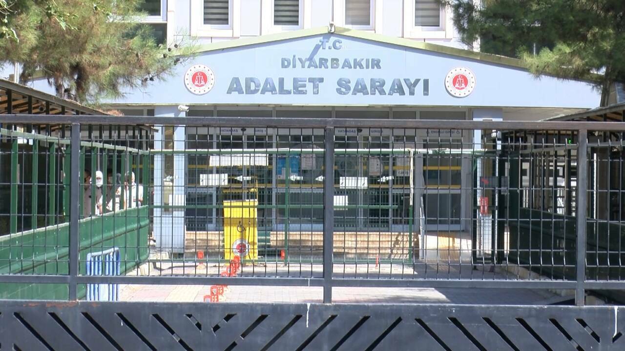 3 aylık hamile Helin cinayetinde kan donduran detaylar! 'Çiçek alacağım' deyip tuzak kurdu 6 3 aylik hamile helin cinayetinde kan donduran detaylar cicek alacagim deyip tuzak kurdu 86f29e85f826