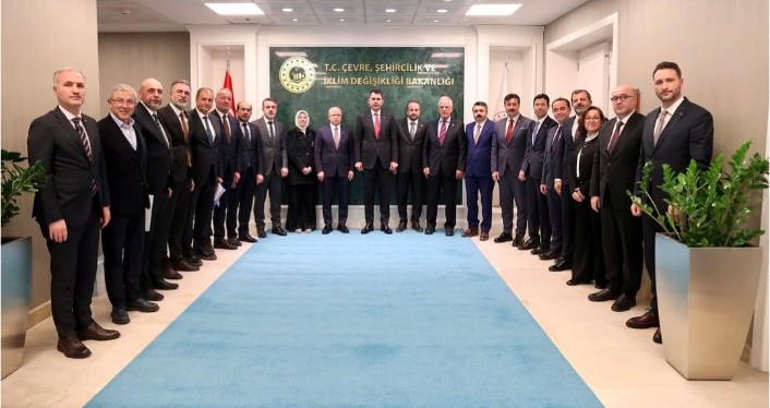 3 yazi icin ak parti il baskani davut gurkan sahin biba belediye baskanlari ve milletvekilleri murat kurumla hayrettin
