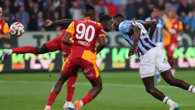 Trabzonspor, Süper Lig'de konuk ettiği Galatasaray'ı yendi ve zirvede puan