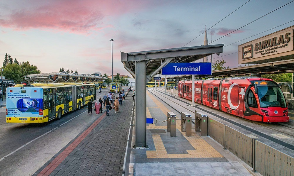 Bursa Büyükşehir Belediye Başkan Vekili Şahin Biba, 23 Nisan Perşembe
