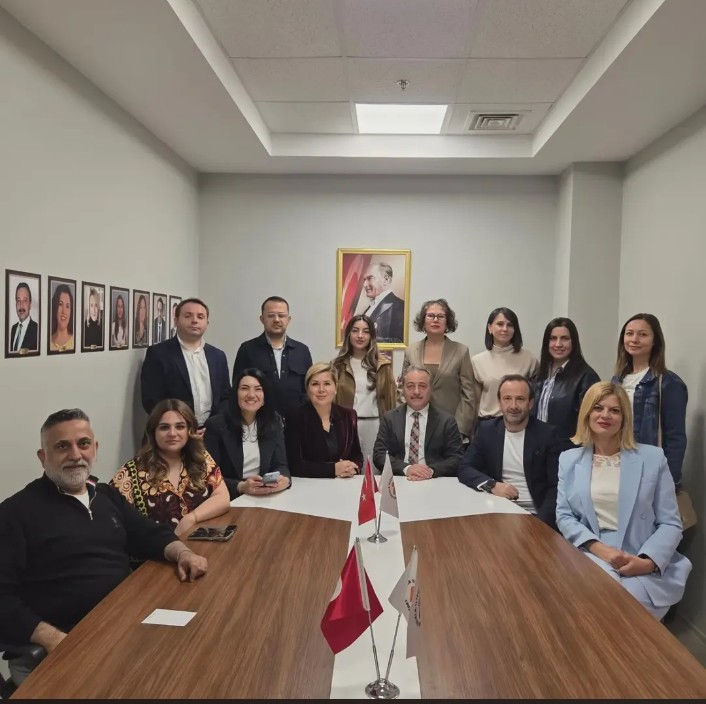Hastanelerin satışına tepki büyük: Doğumevi binası yeri de satılır mı? 11 5 yazi icin bhid kongresinde serdar omeroglu 24 yil sonra yeniden baskan oldu case conflict34440npranl