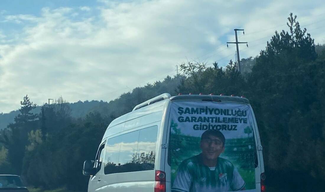 Bursaspor taraftarı Eskişehir’e akın ediyor! Nesine 2.Lig Kırmızı Grup’ta lider Bursaspor şampiyonluk için bugün çok