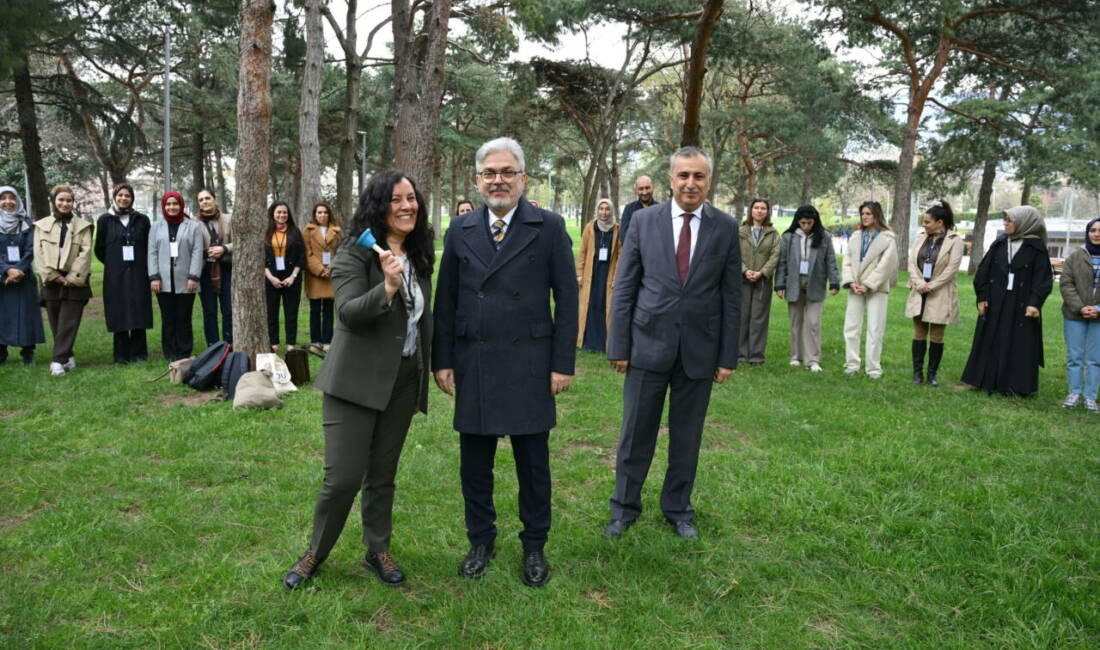 Türkiye Yüzyılı Maarif Modeli doğrultusunda öğretmenlerin mesleki gelişimlerini desteklemek amacıyla