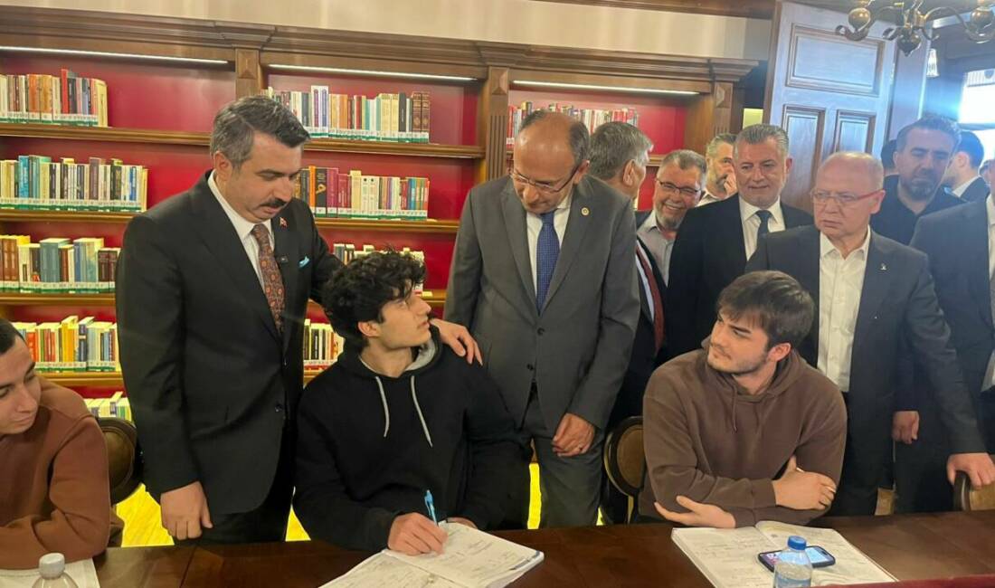 Yıldırım Belediyesi tarafından yenilenen Emir Buhari Kültür Merkezi, kütüphane, çalışma
