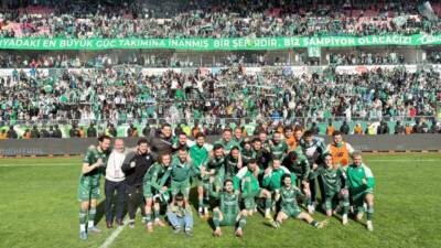 Eskişehir'i adeta Bursa'ya çeviren Bursaspor'un, Ankara Demirspor maçından önemli notlar...