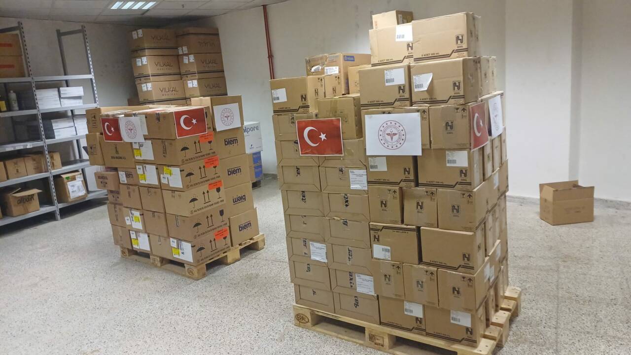 aa 20260408 41049446 41049442 irana3tirtibbiyardimmalzemesigonderilecegibildirildi
