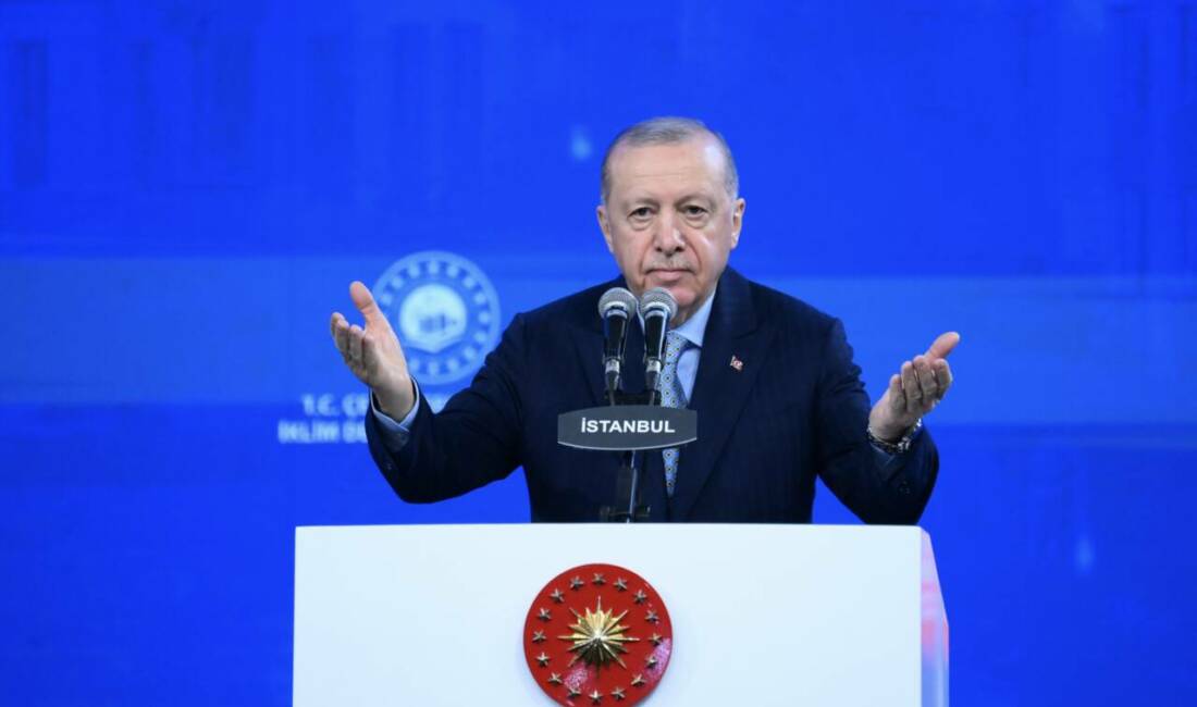 Cumhurbaşkanı Erdoğan: ‘İstanbul’un çözümü kentsel dönüşümdür’ Cumhurbaşkanı Recep Tayyip Erdoğan, riskli yapı stokunun azaldığını dile getirip