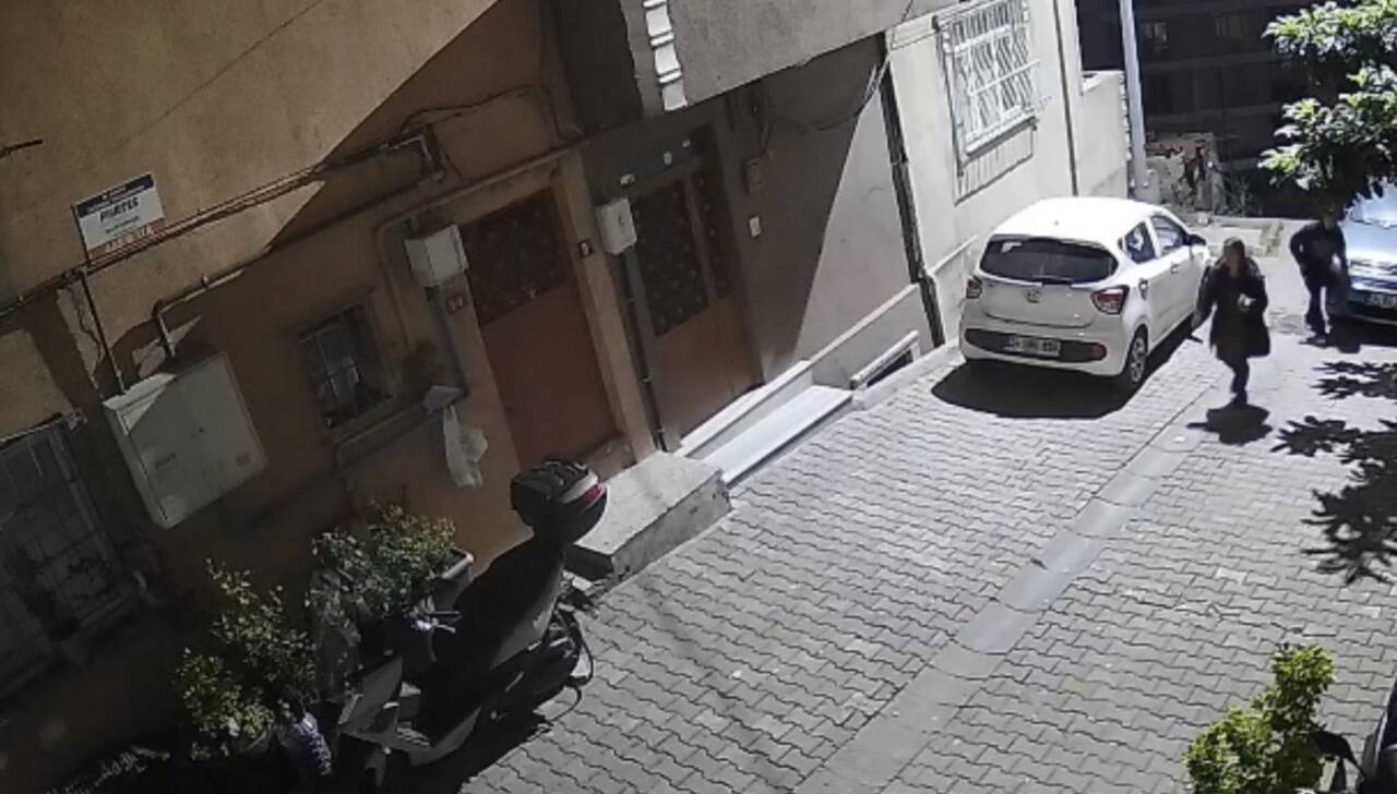 adim adim takip edip apartmanda taciz etti 8585b6eaf83a