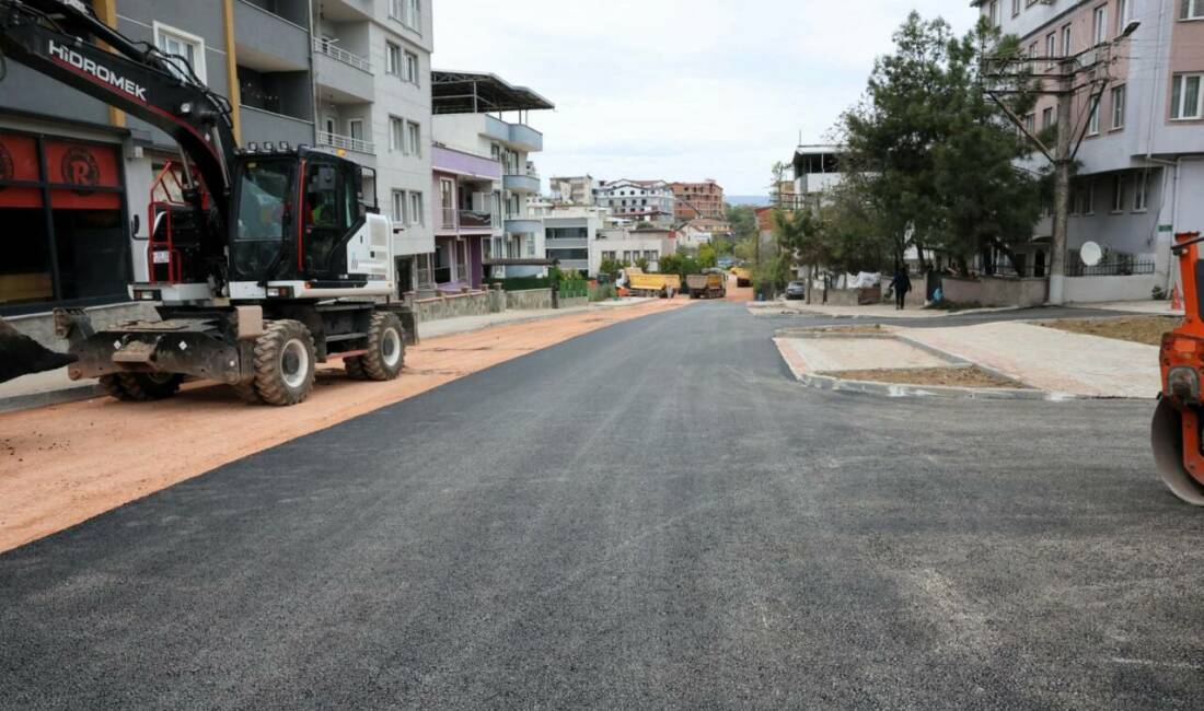 Osmangazi Belediyesi, ilçe genelinde ulaşım ve üstyapı çalışmalarını aralıksız sürdürüyor.