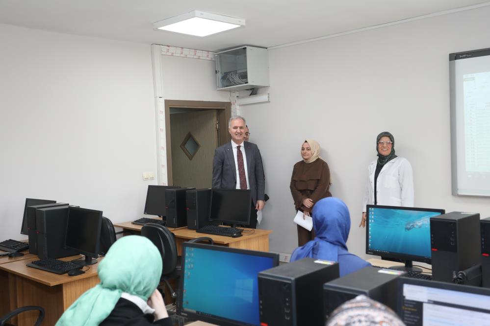 İnegöl Belediye Başkanı Taban'dan kursiyerlere ziyaret 1 aw68075501