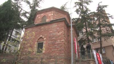 Bursa'da 15'inci yüzyıldan kalma Abdüllatif Kudsi Türbesi, düzenlenen törenle yeniden