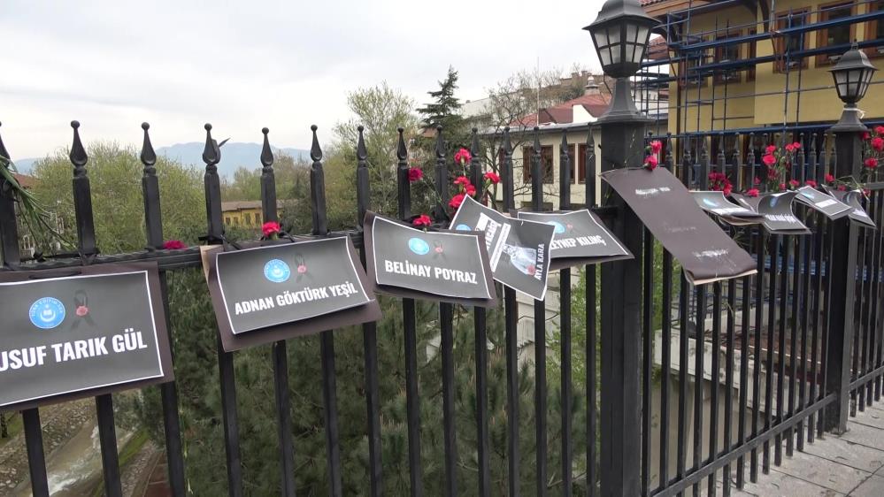 Kahramanmaraş'ta yaşanan okul saldırısında hayatını kaybeden öğretmen ve öğrenciler, Bursa'da