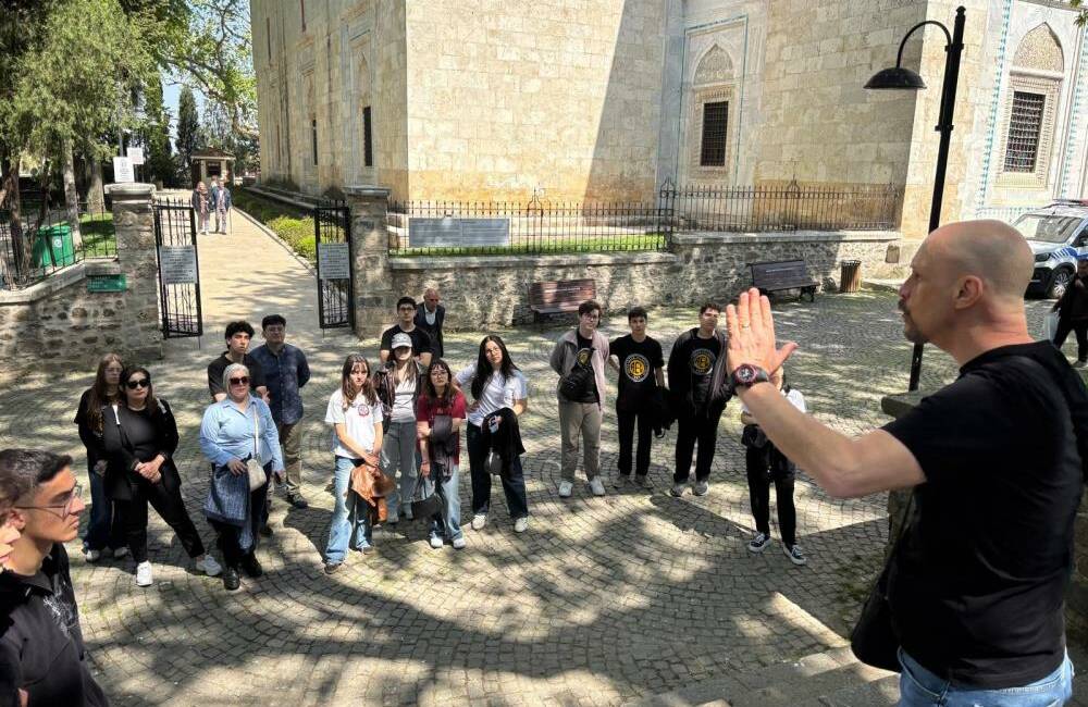 Kabataş Erkek Lisesi, Bursa Erkek Lisesi ve Adana Erkek Lisesi’nin