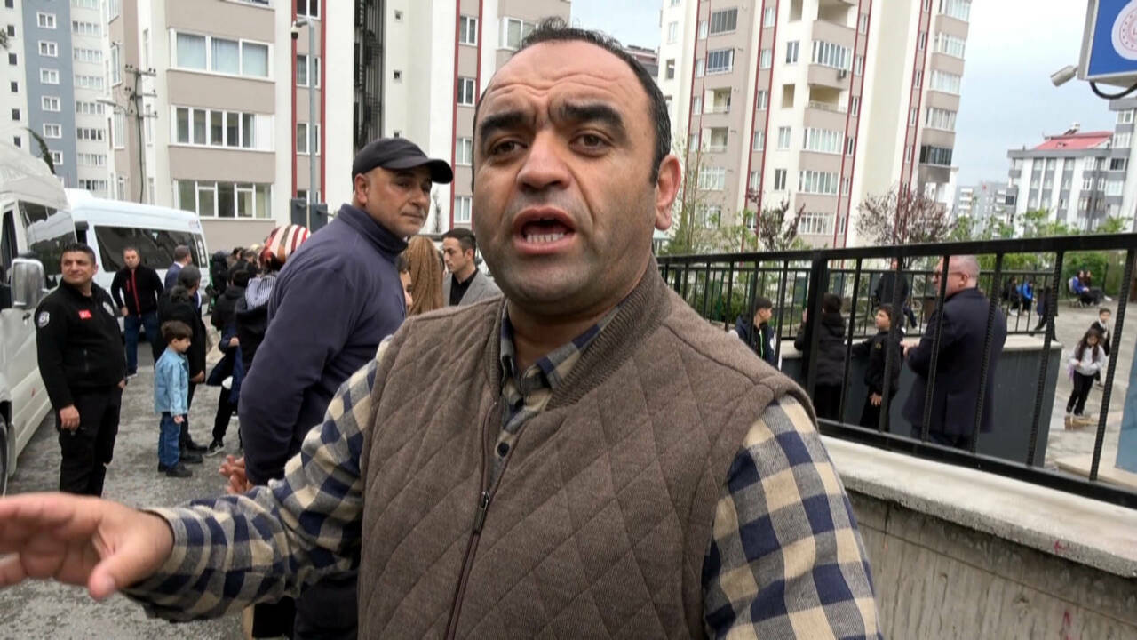 Ayser Çalık Ortaokulu, yeni binasında eğitime başladı 3 ayser calik ortaokulu yeni binasinda egitime basladi 62f339639d1a