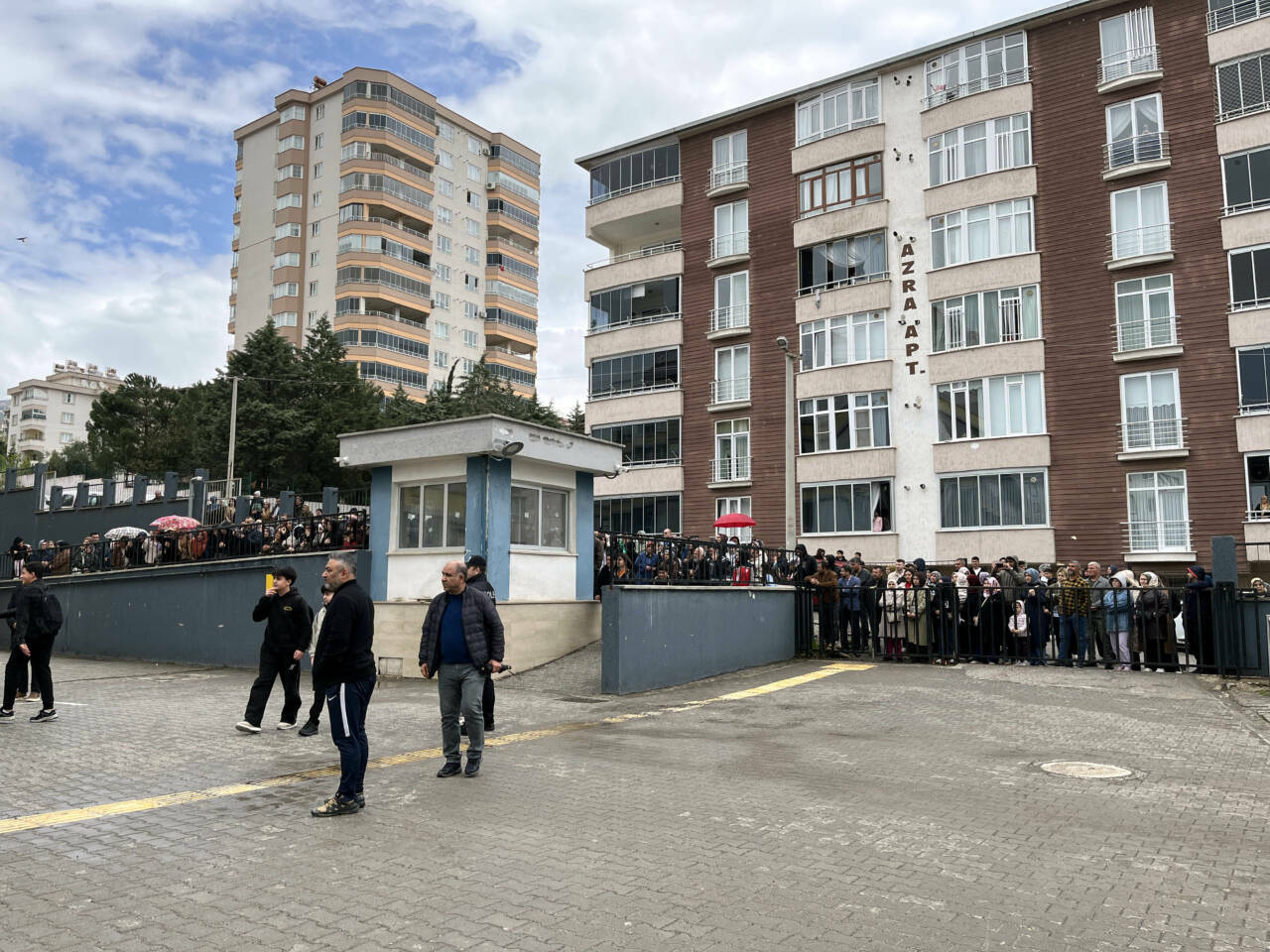 Ayser Çalık Ortaokulu, yeni binasında eğitime başladı 9 ayser calik ortaokulu yeni binasinda egitime basladi 823559880d03