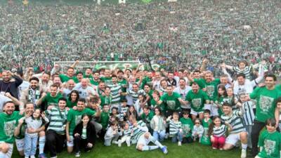 Bursaspor Başkanı Enes Çelik, şampiyonlukta emeği geçen herkese teşekkür edip,