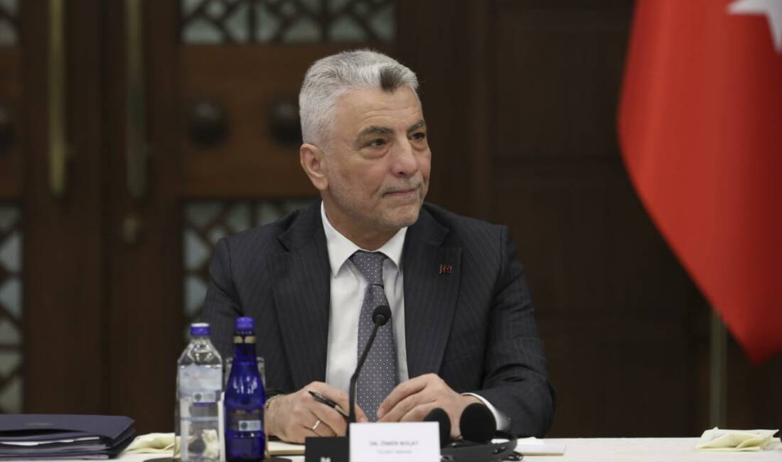 Bakan Bolat’tan ticaret anlaşması açıklaması Ticaret Bakanı Ömer Bolat, 24 serbest ticaret anlaşmasının(STA) olduğunu ve