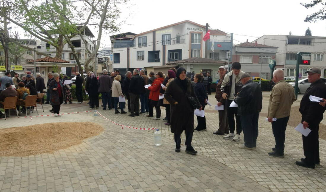 Bursa’da yaşayan çifte vatandaşlar, Bulgaristan’da düzenlenen genel seçimler için sabahın