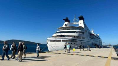 Star Legend isimli kruvaziyer, Muğla’nın Bodrum ilçesine yeniden geldi.