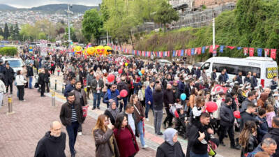 Bursa'da 23 Nisan Ulusal Egemenlik ve Çocuk Bayramı, yoğun katılımlı
