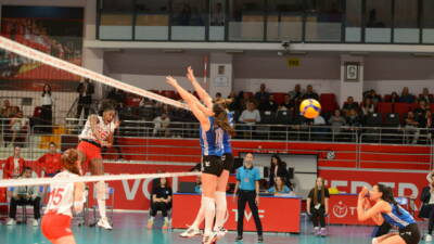 Vodafone Sultanlar Ligi play-off 5-8 etabı son maçında Nilüfer